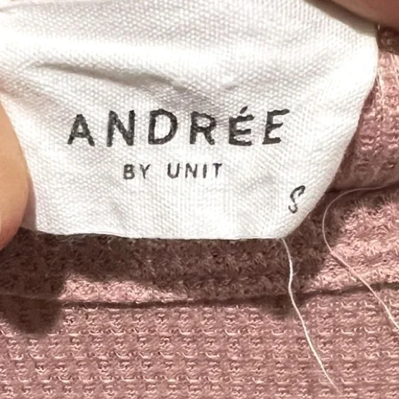ANDREE BY UNIT Mauve Short Sleeve Top oversized EUC Pretty Detail dusty pink - Picture 3 of 3